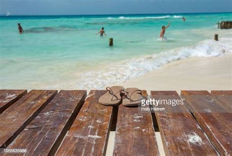 512 Tanga Beach Stock Photos, High